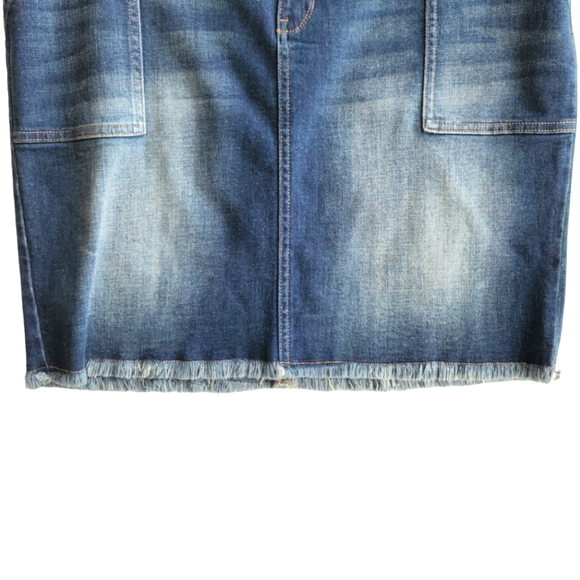 New York and Company 19" blue denim skirt - Picture 5 of 10